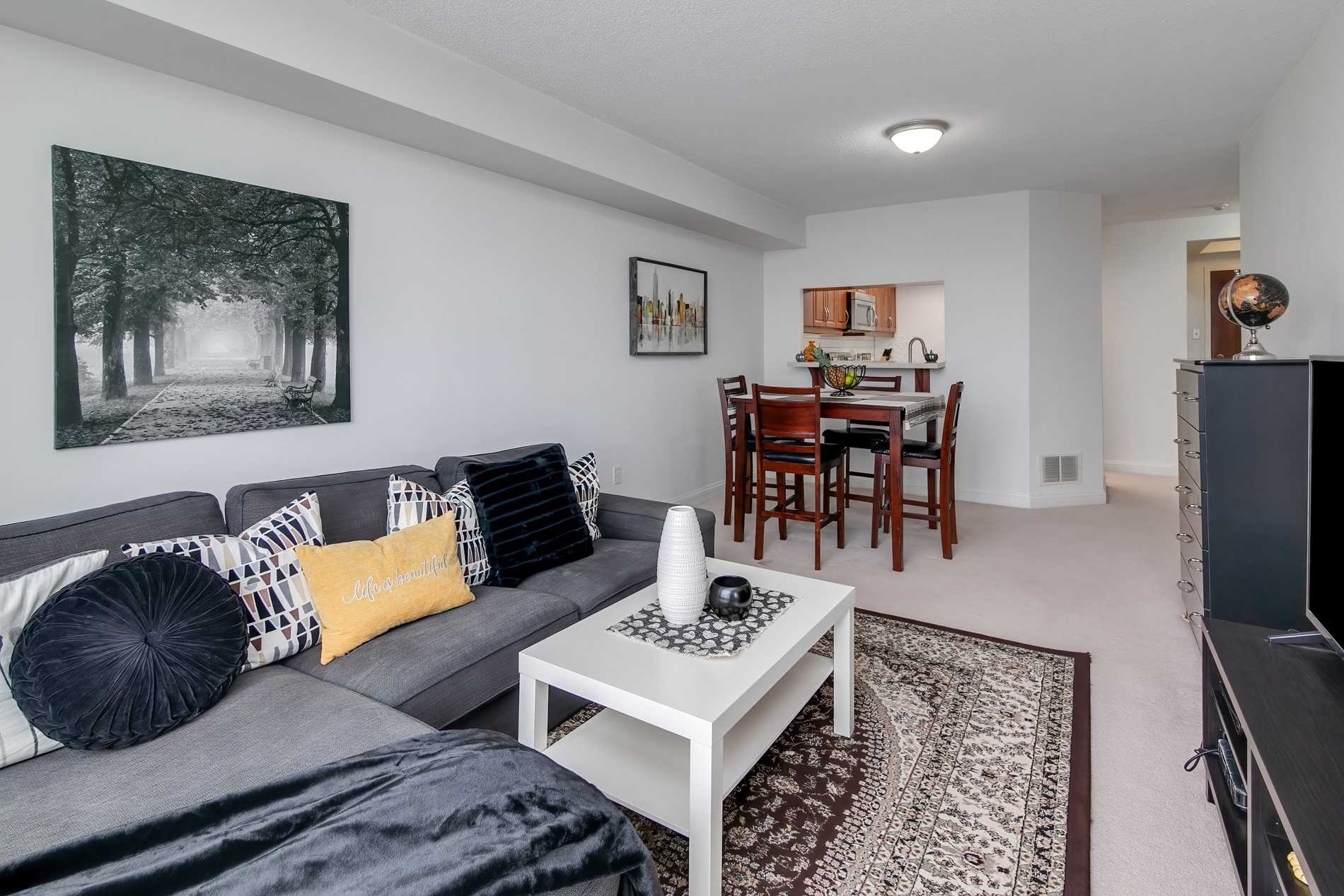 Listing W5878954 - Large Photo # 7