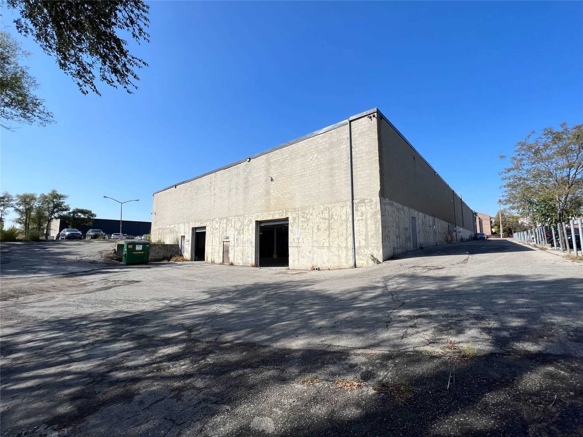 Listing W5878964 - Large Photo # 1