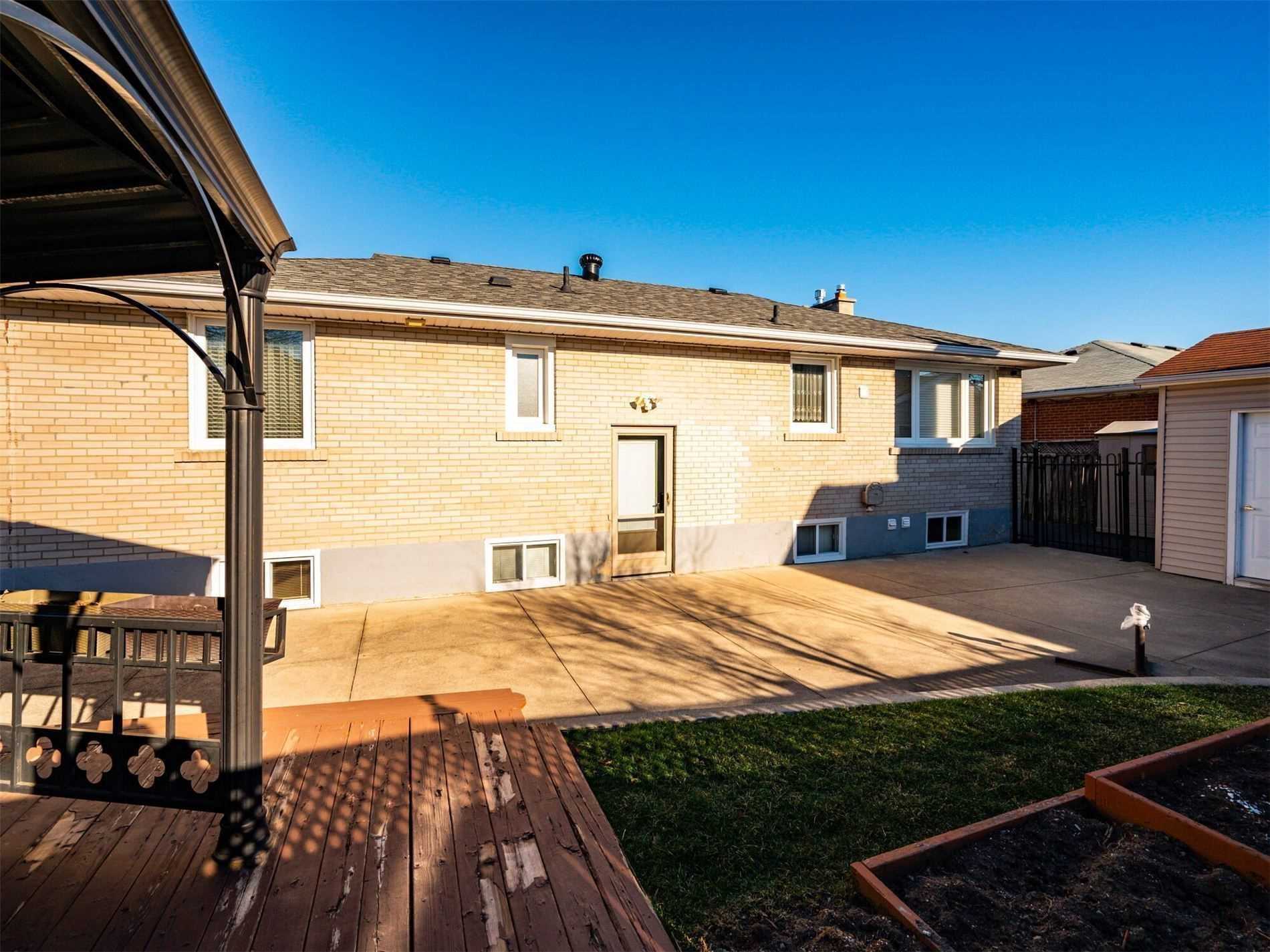 Listing W5878993 - Large Photo # 31