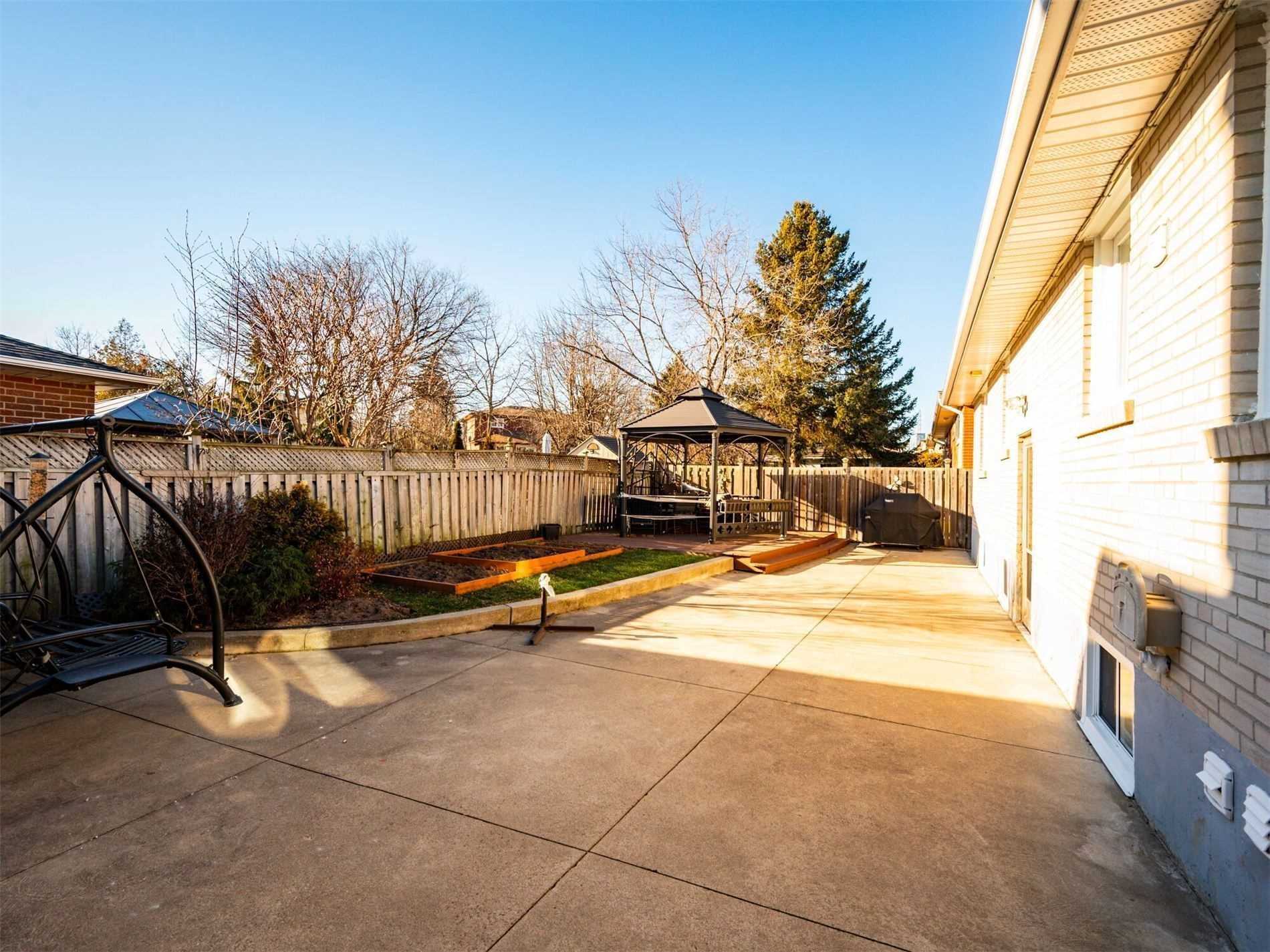 Listing W5878993 - Large Photo # 30