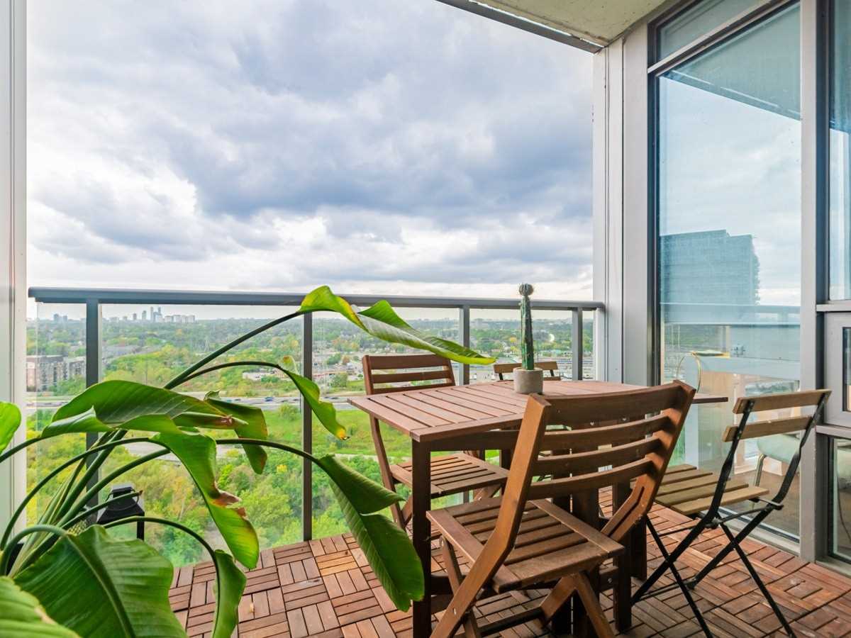 88 Park Lawn Rd, #2212