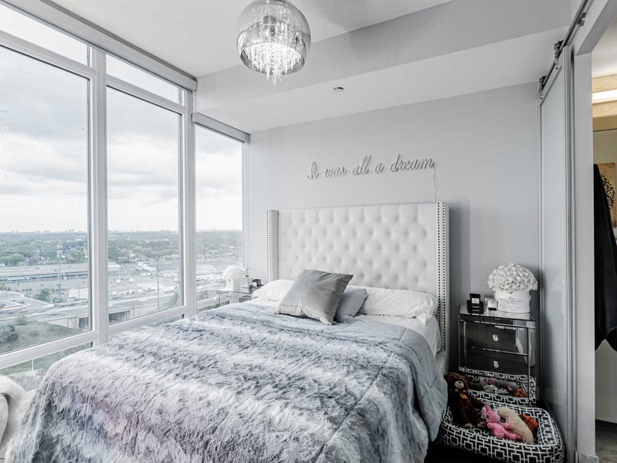 88 Park Lawn Rd, #2212