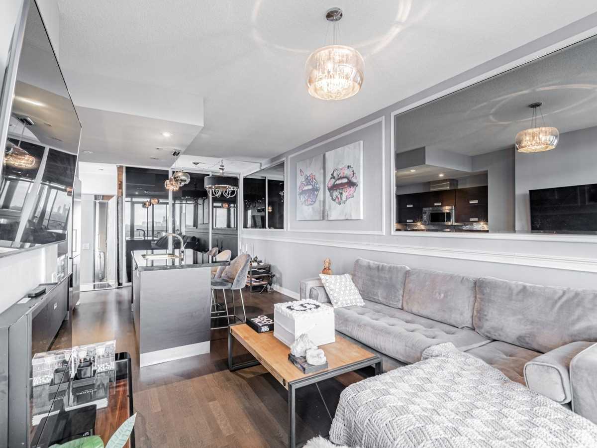 88 Park Lawn Rd, #2212