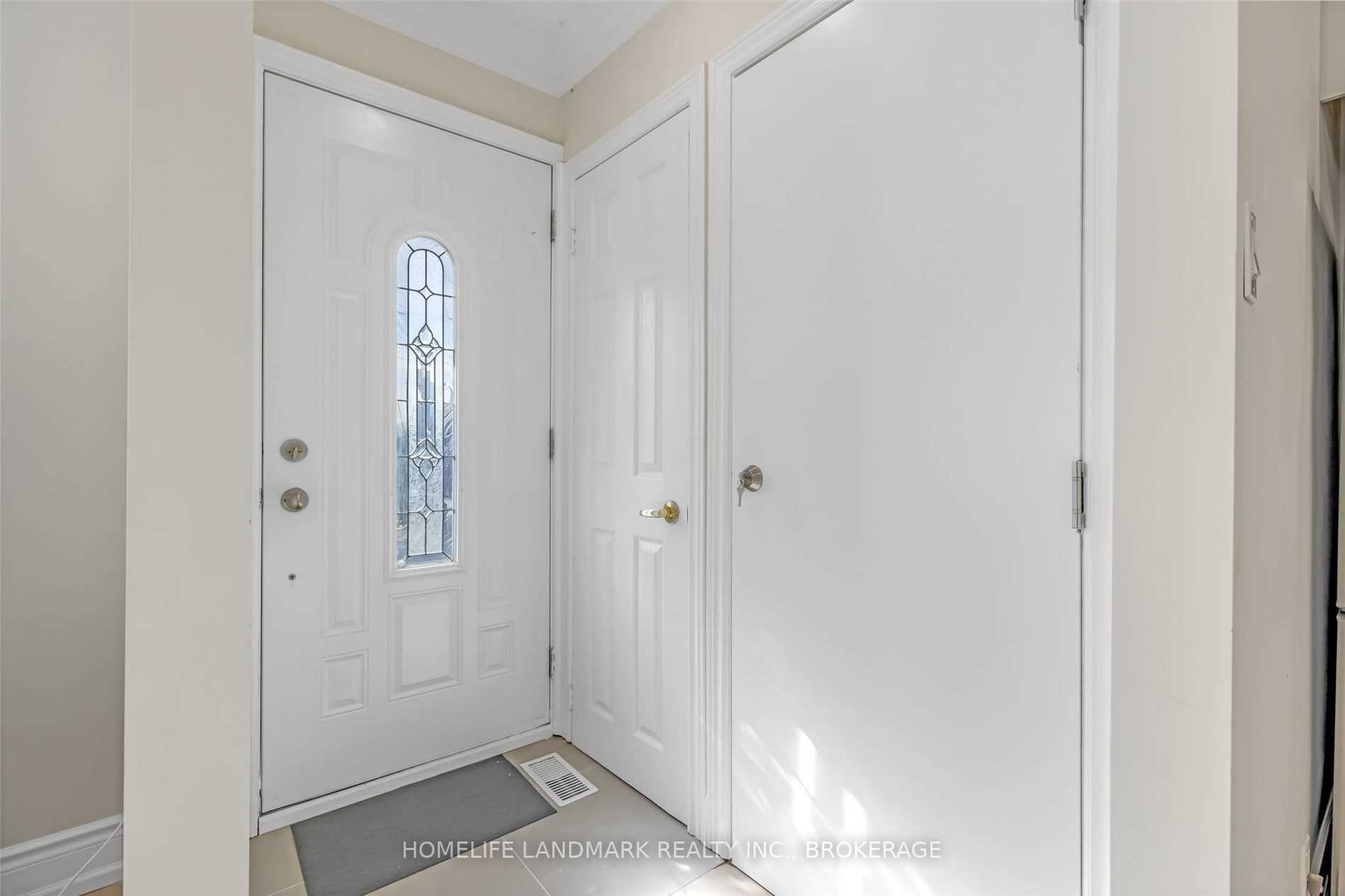 Listing W5879177 - Large Photo # 19