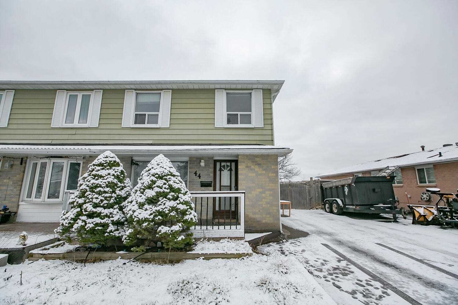 Listing W5879403 - Large Photo # 1