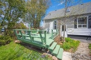 23 Pleasantview Avenue