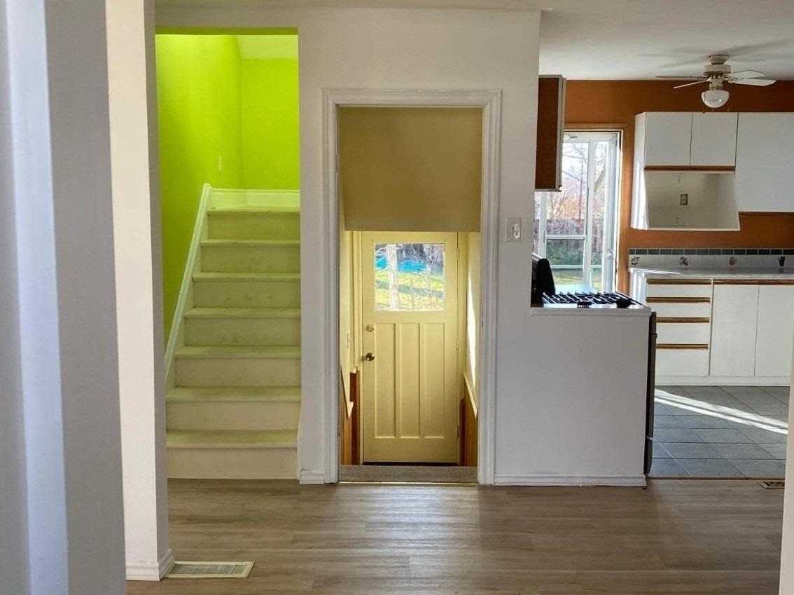 23 Pleasantview Avenue