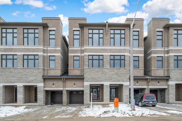 20 Tamola Park Crt, Toronto