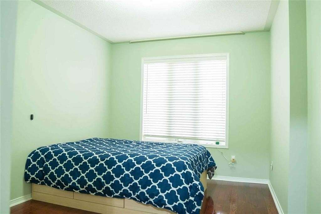 14 Trumpet Valley Blvd