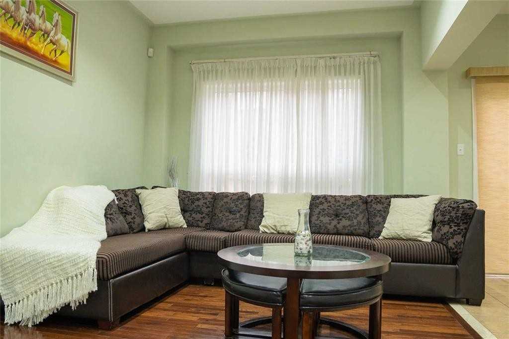 14 Trumpet Valley Blvd