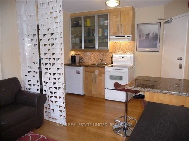 Listing W5880353 - Large Photo # 4