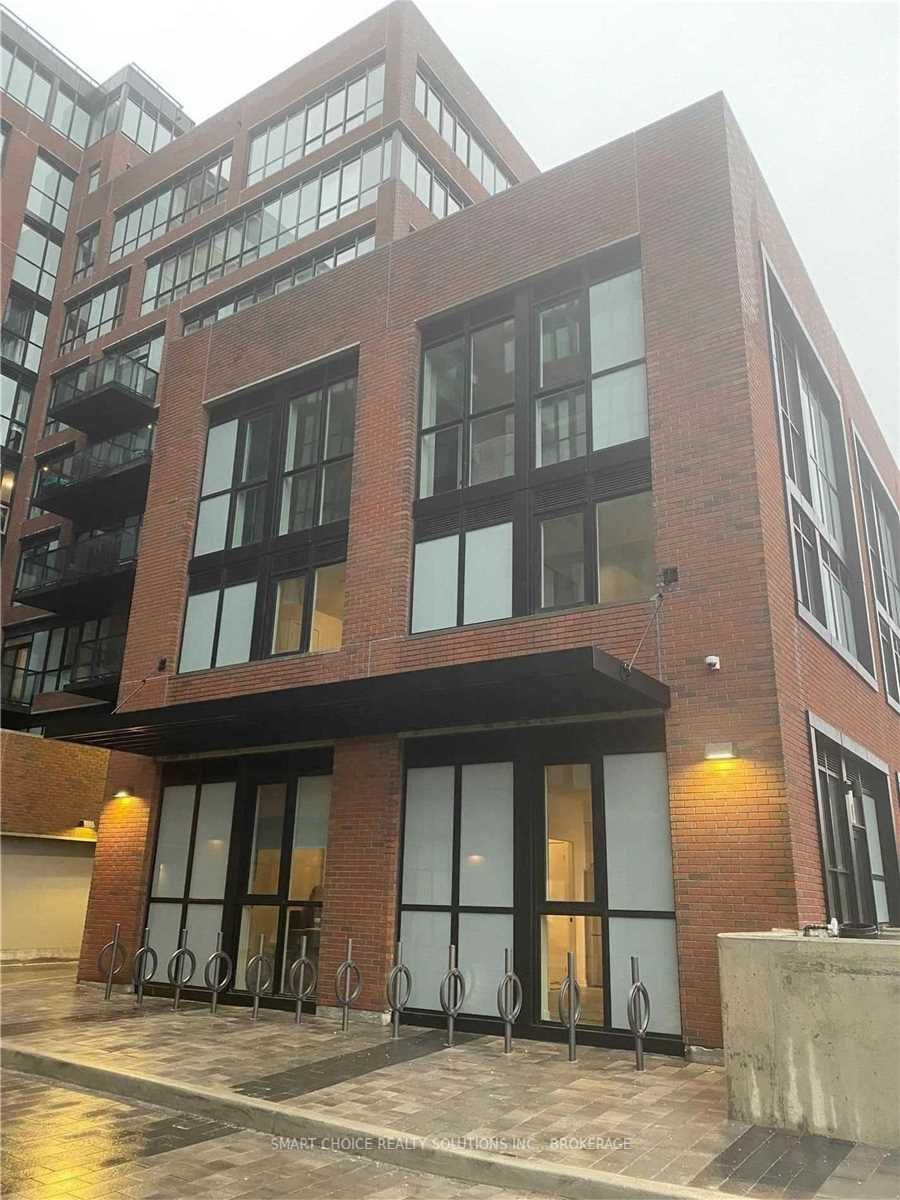 2300 St. Clair Ave. West Ally, #320