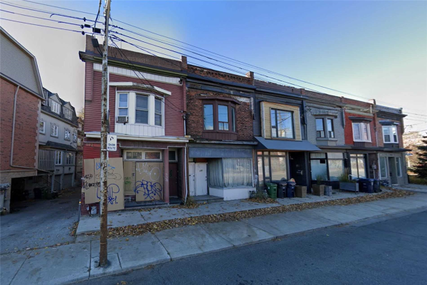 2555 Dundas St W, Toronto