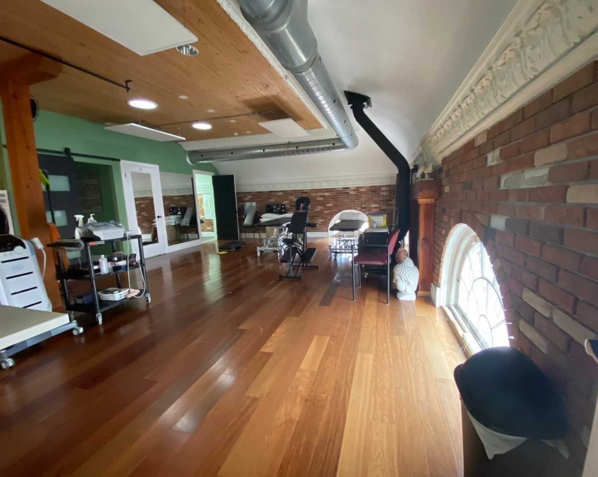 Listing W5880999 - Large Photo # 7
