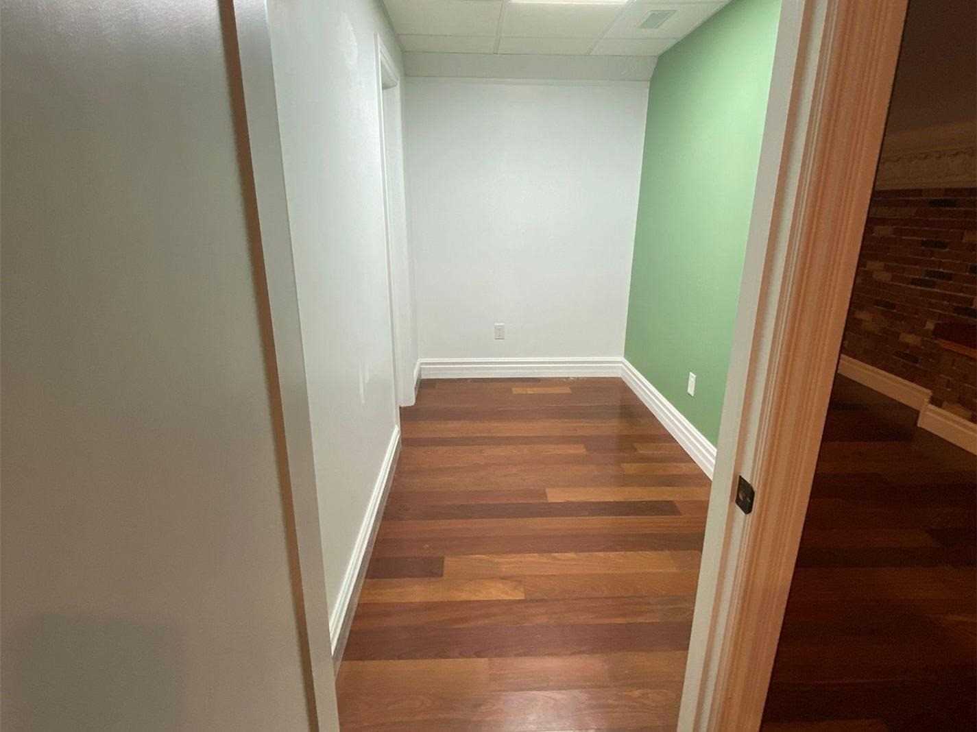 Listing W5880999 - Large Photo # 12