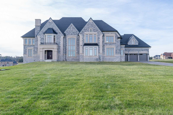 203 Amos Dr, Caledon