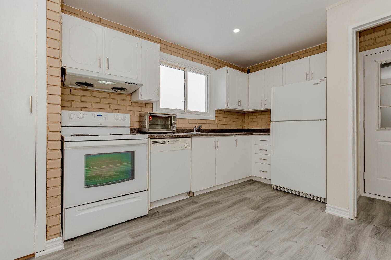 Listing W5881026 - Large Photo # 8