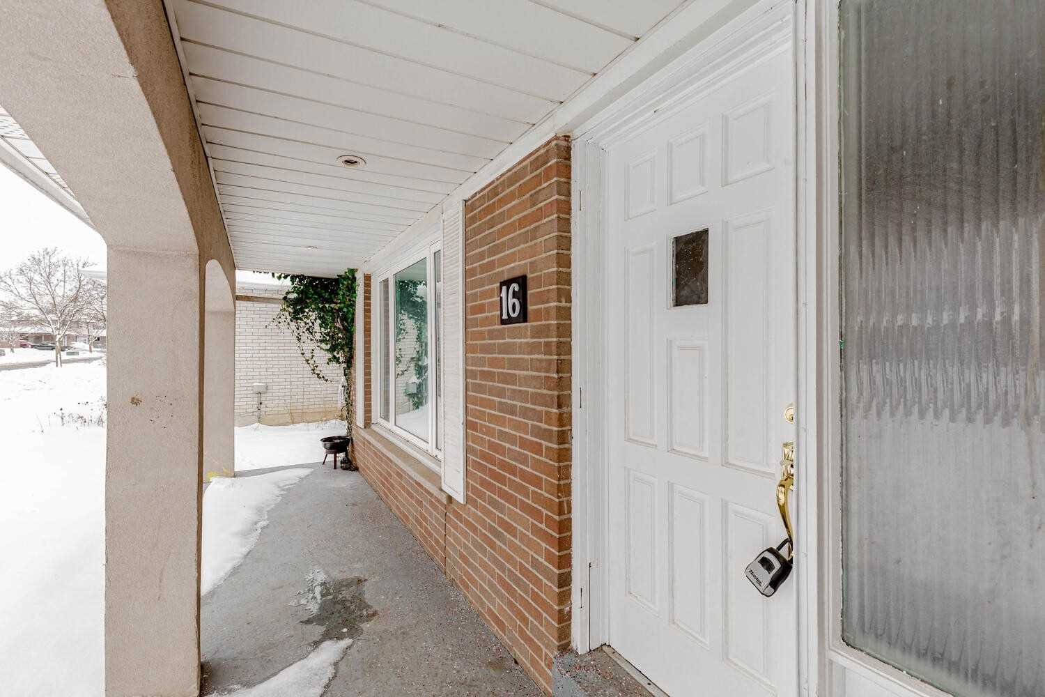 Listing W5881026 - Large Photo # 3