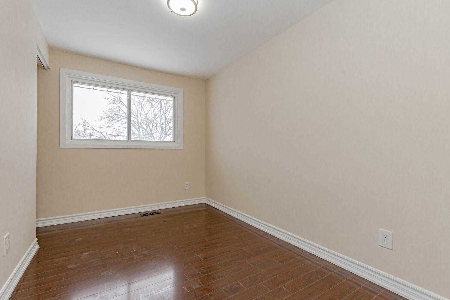 Listing W5881026 - Large Photo # 23