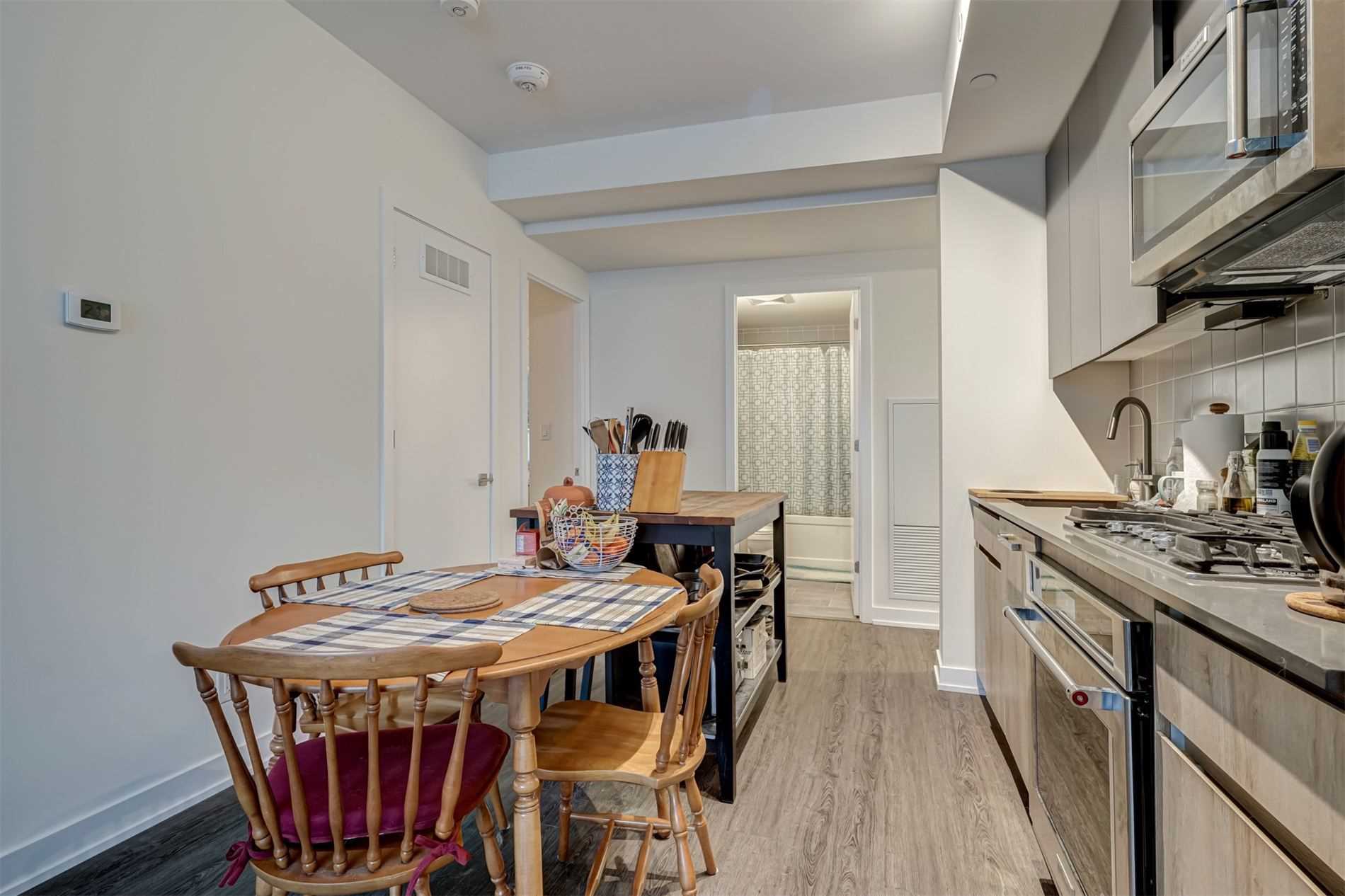 Listing W5881383 - Large Photo # 11