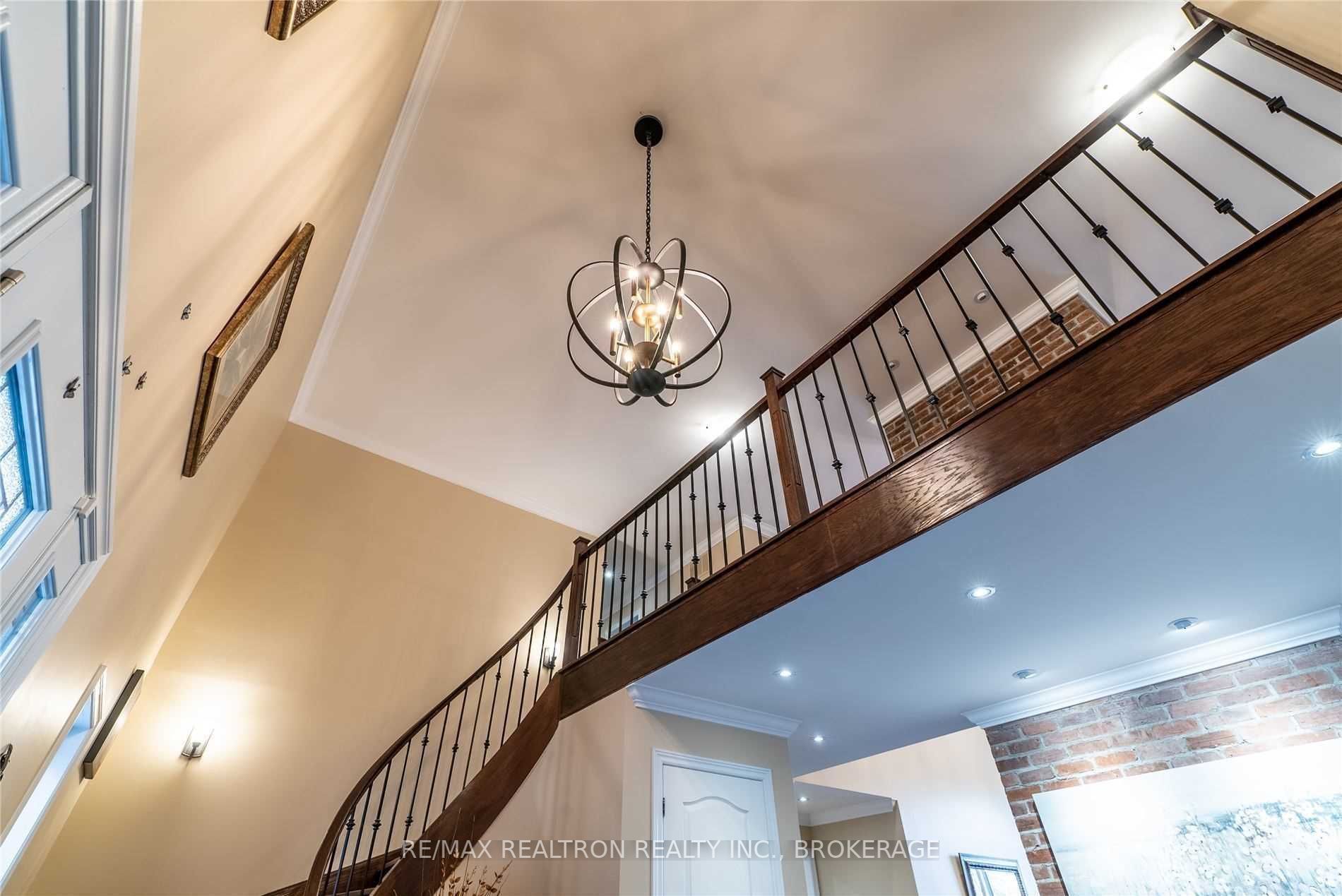 21 Southridge Trail