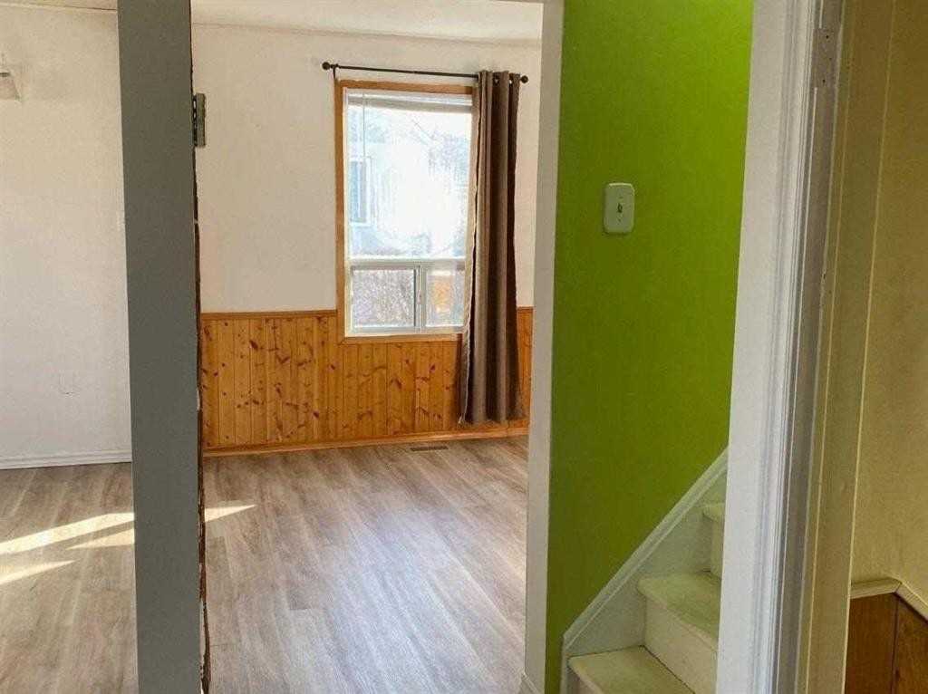 23 Pleasantview Avenue