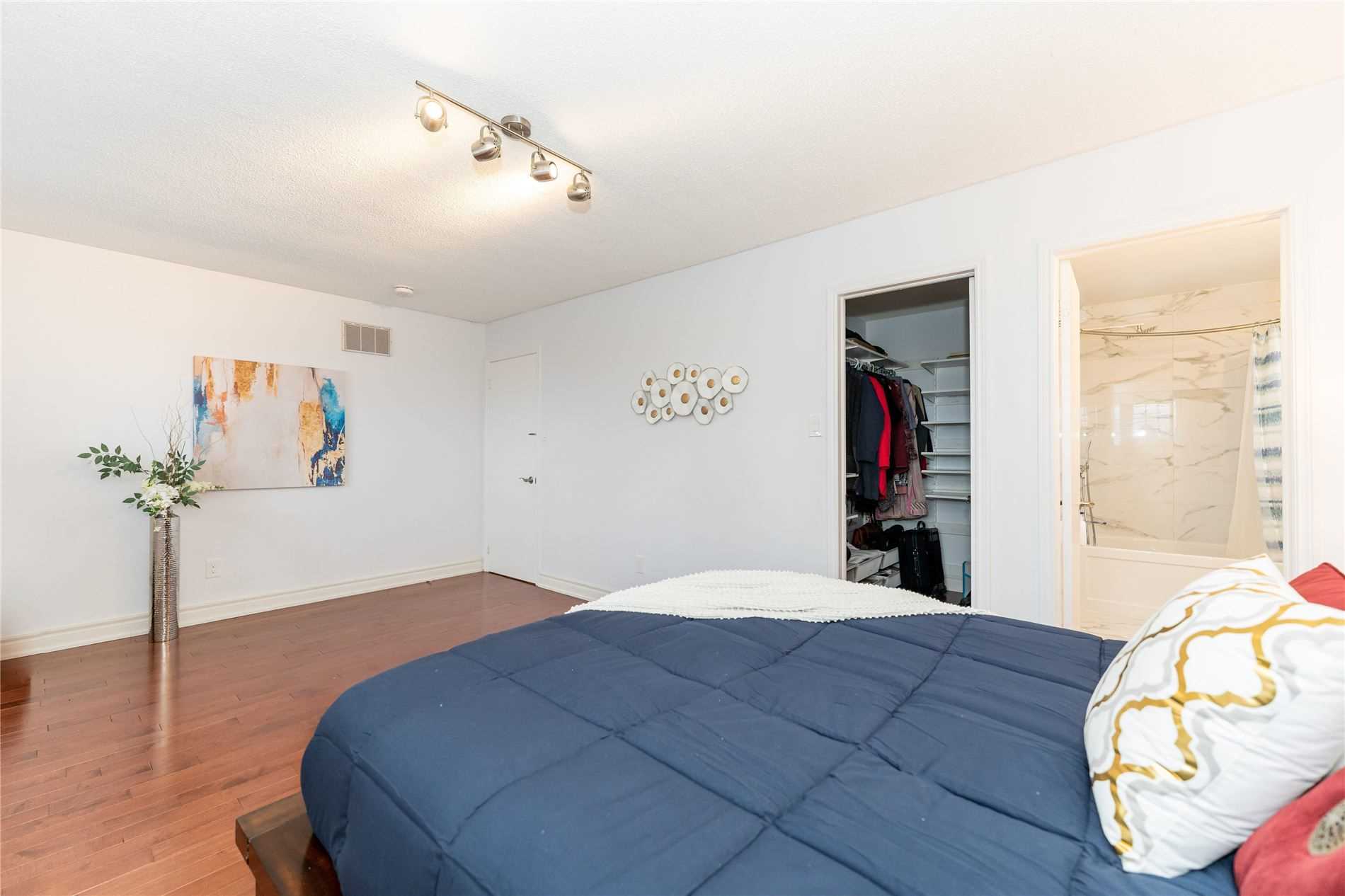 Listing W5881727 - Large Photo # 17