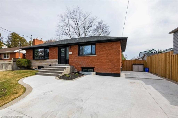 2298 Fassel Ave, Burlington