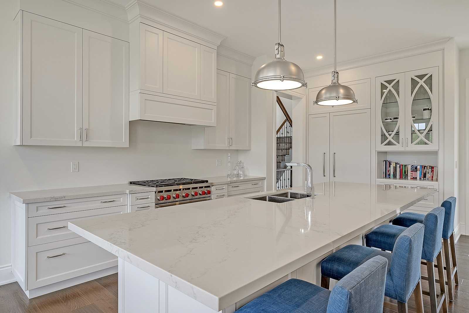 276 Amos Dr