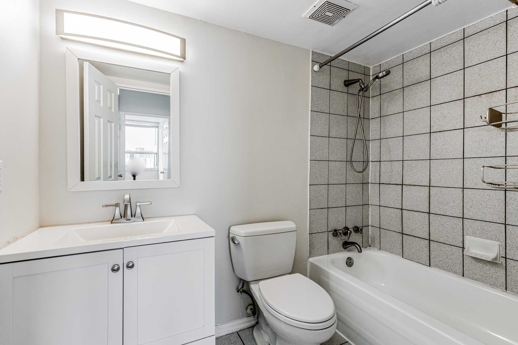 Listing W5881830 - Large Photo # 19