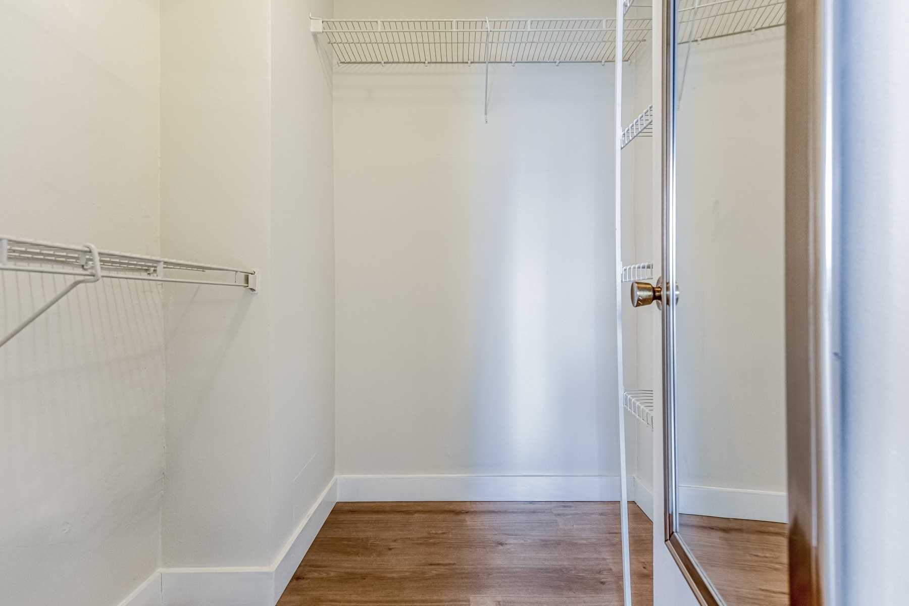 Listing W5881830 - Large Photo # 16