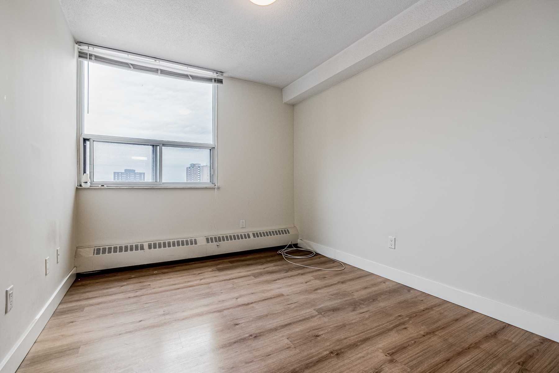 Listing W5881830 - Large Photo # 18