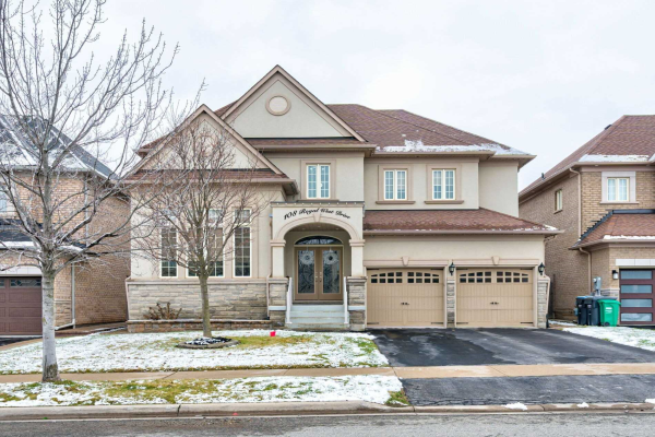 108 Royal West Dr, Brampton