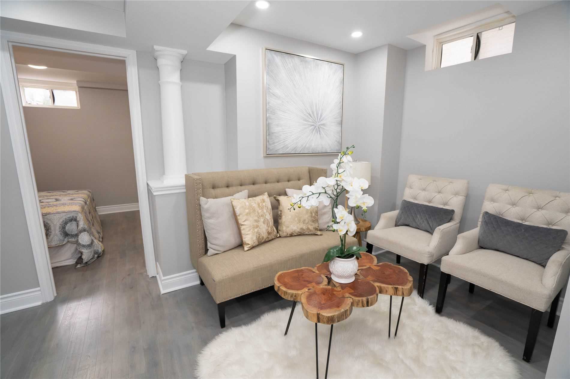 40 Dewridge Court