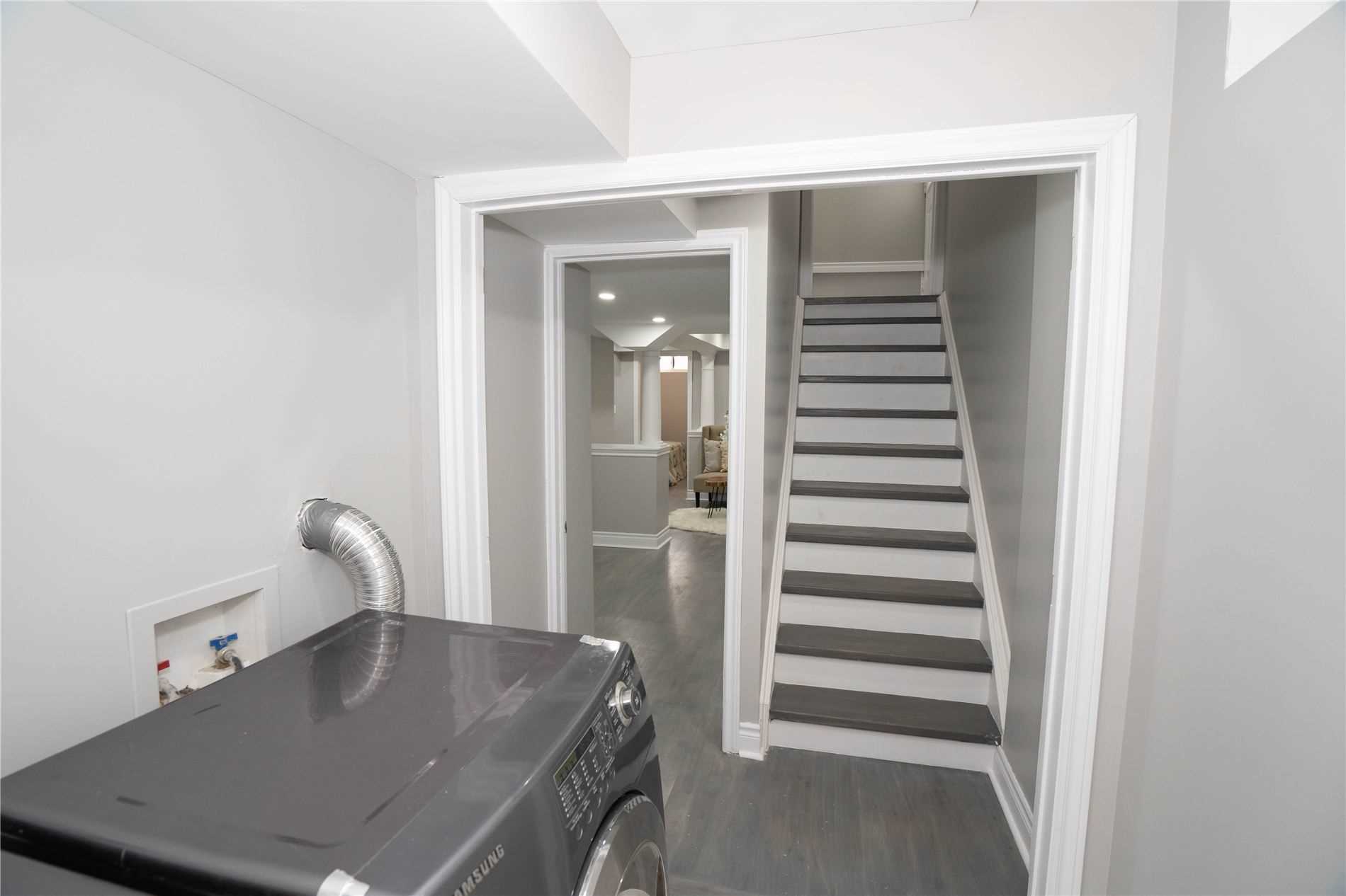 40 Dewridge Court