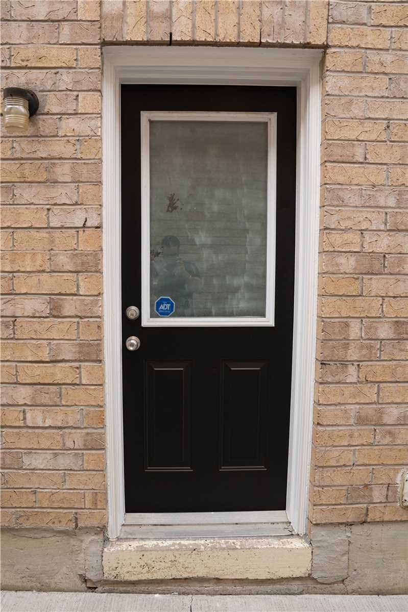 40 Dewridge Court