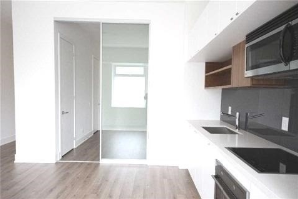 111 St Clair Ave W, Toronto