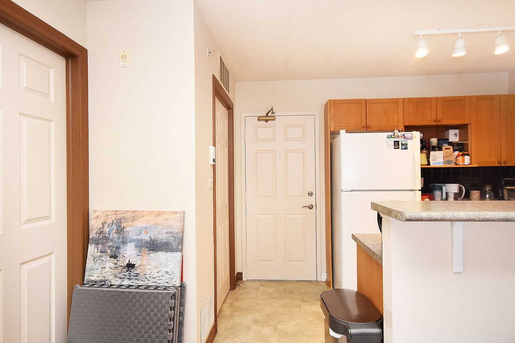 Listing W5882467 - Large Photo # 10
