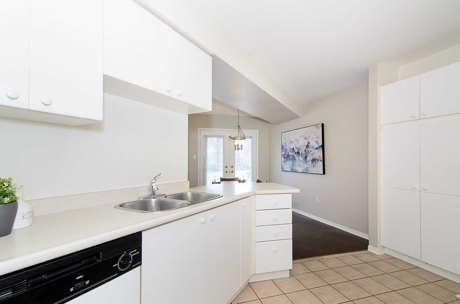 Listing W5882496 - Large Photo # 14