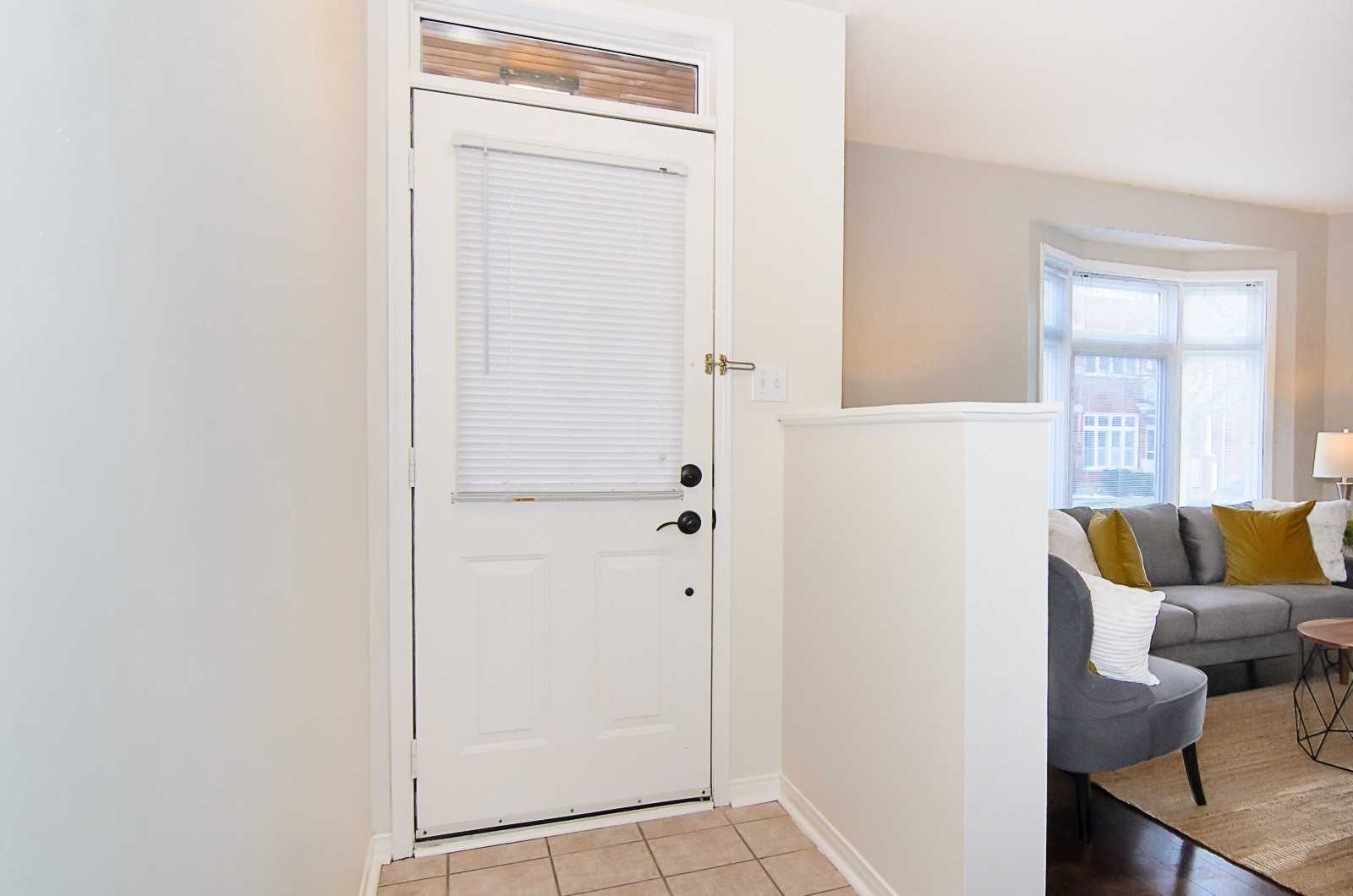 Listing W5882496 - Large Photo # 3