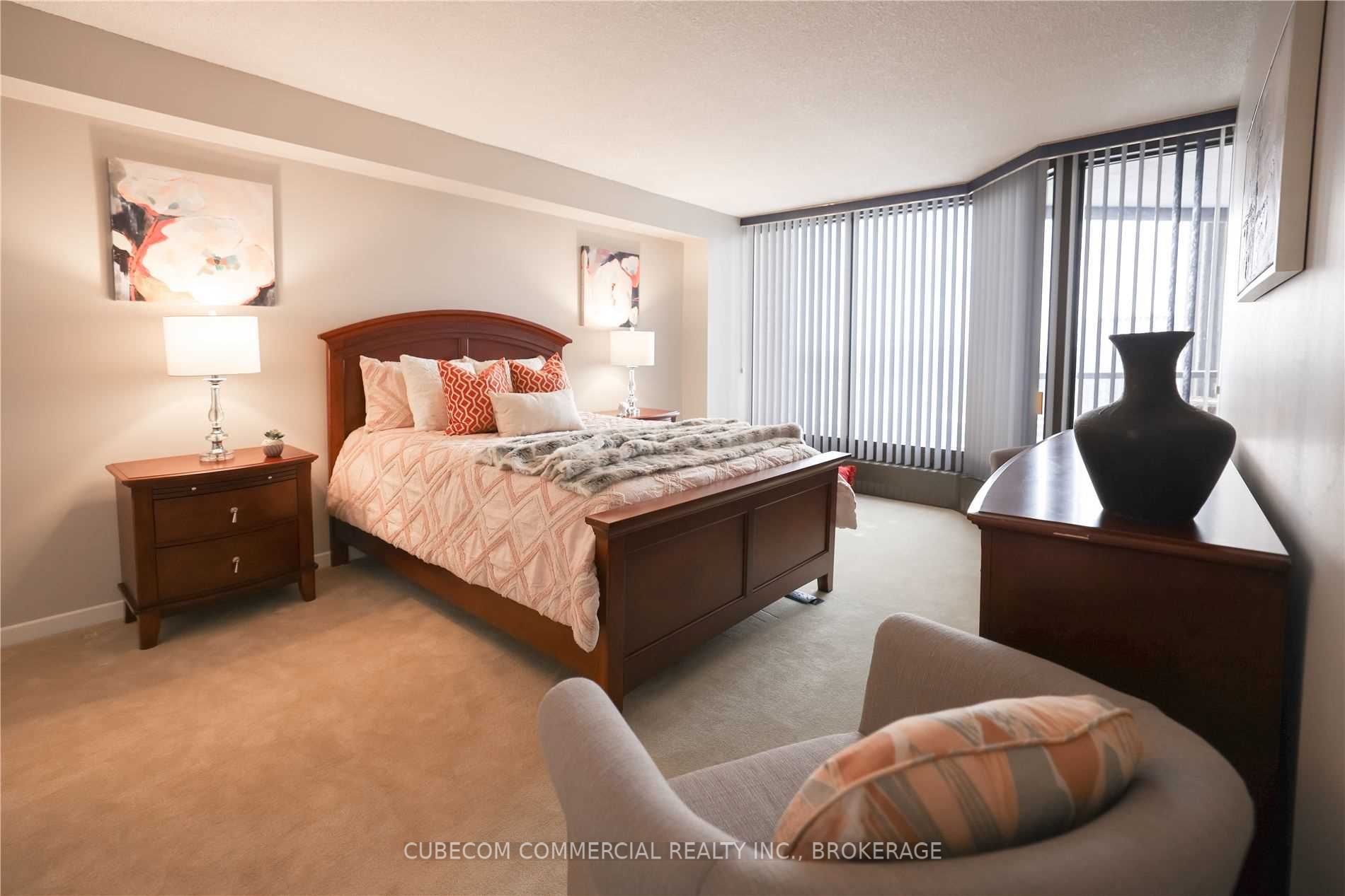 Listing W5882559 - Large Photo # 12