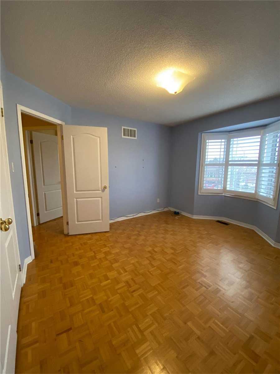 Listing W5882682 - Large Photo # 26