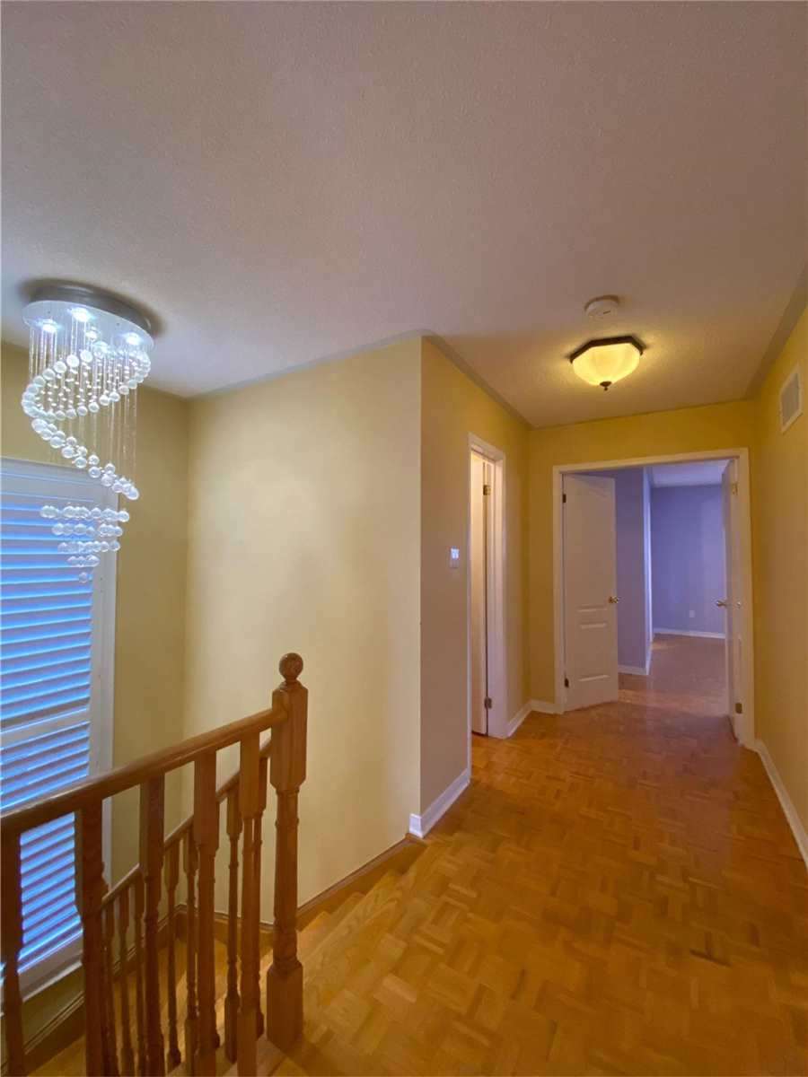 Listing W5882682 - Large Photo # 18