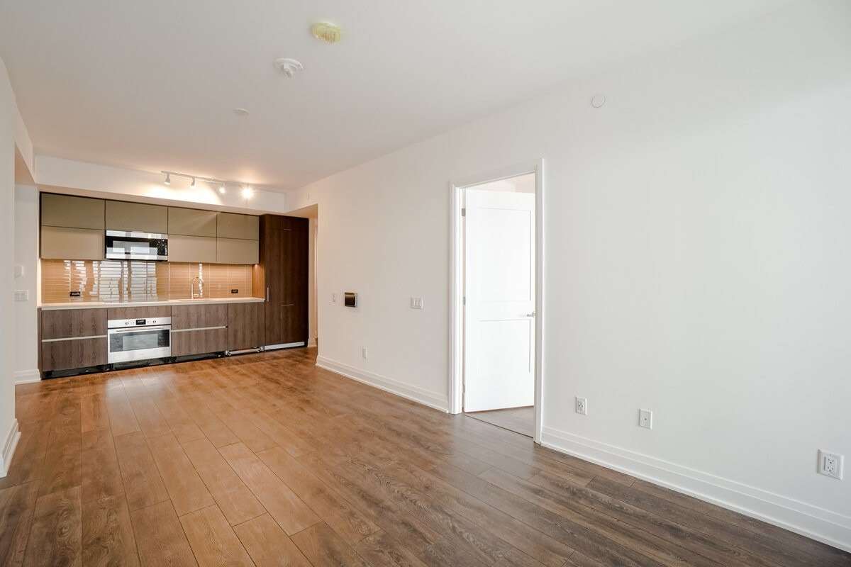 Listing W5882808 - Large Photo # 12