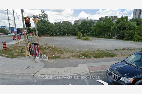 3173 Hurontario St, Mississauga