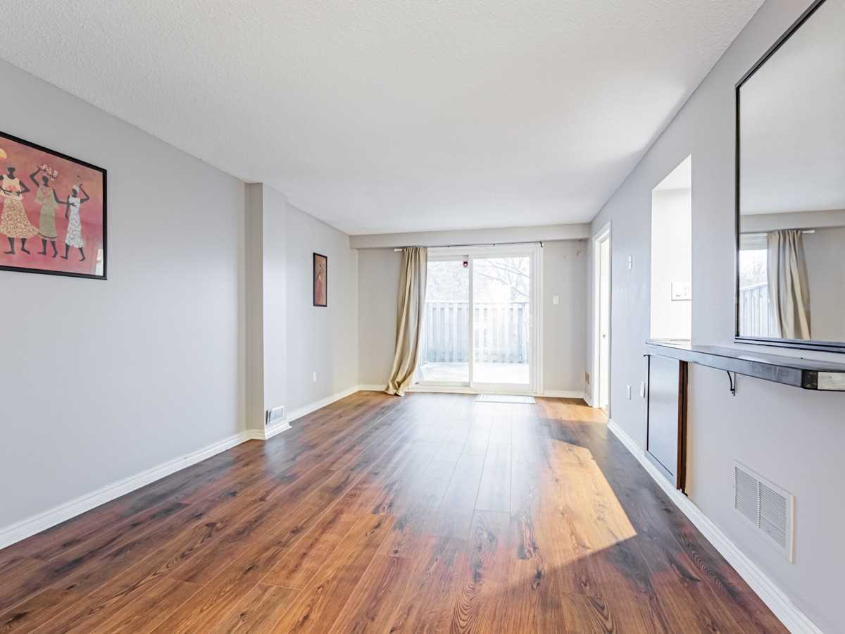 Listing W5883463 - Large Photo # 21