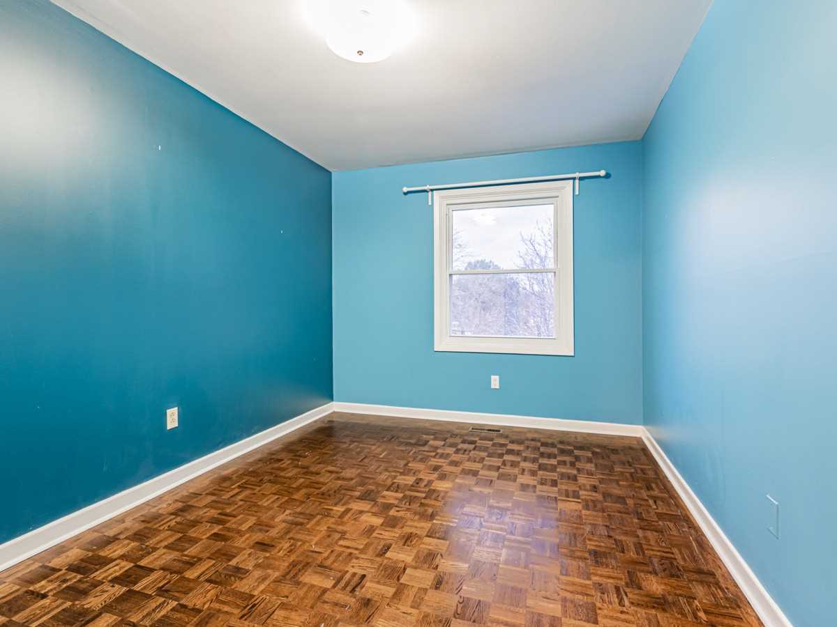 Listing W5883463 - Large Photo # 16