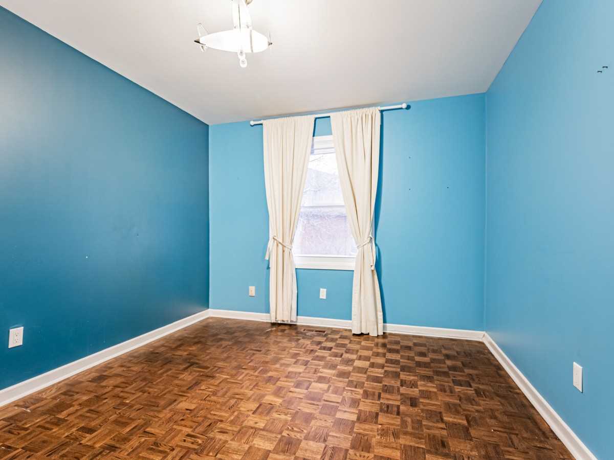Listing W5883463 - Large Photo # 19