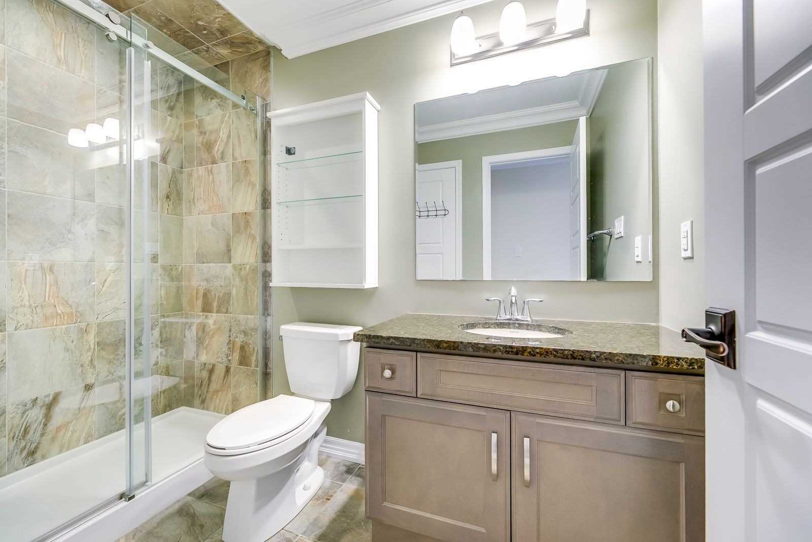 Listing W5883906 - Large Photo # 32