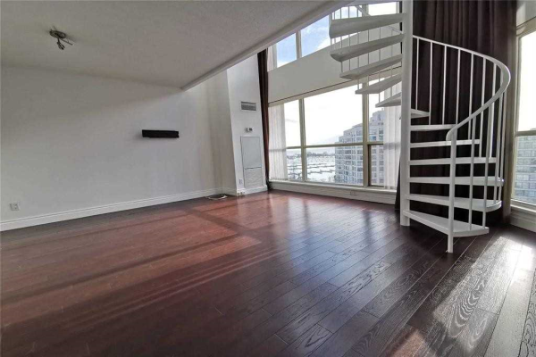 2261 Lake Shore Blvd W, Toronto